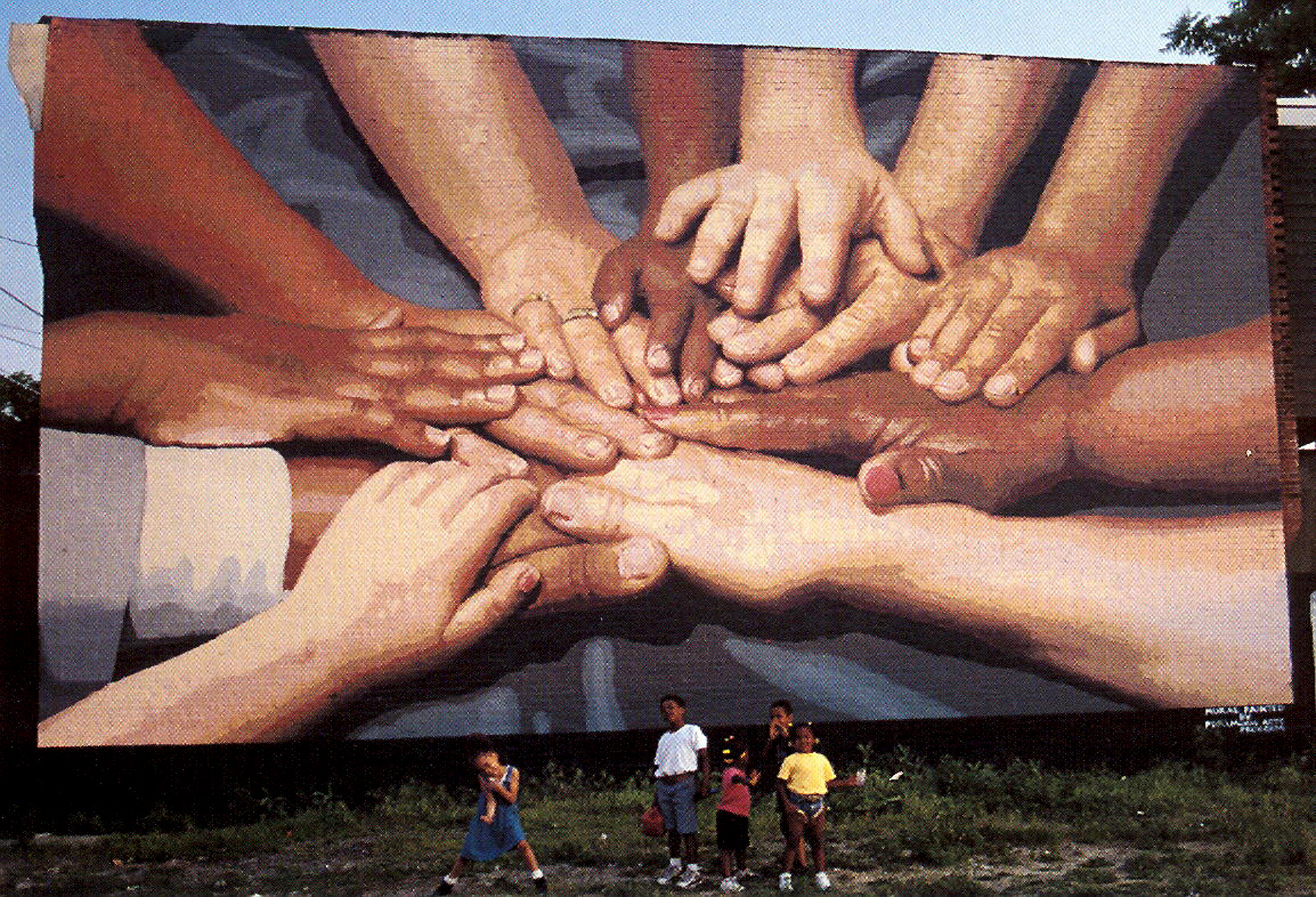 Peace Wall mural by Jane Golden and Peter Pagast, photo by PHLCVB